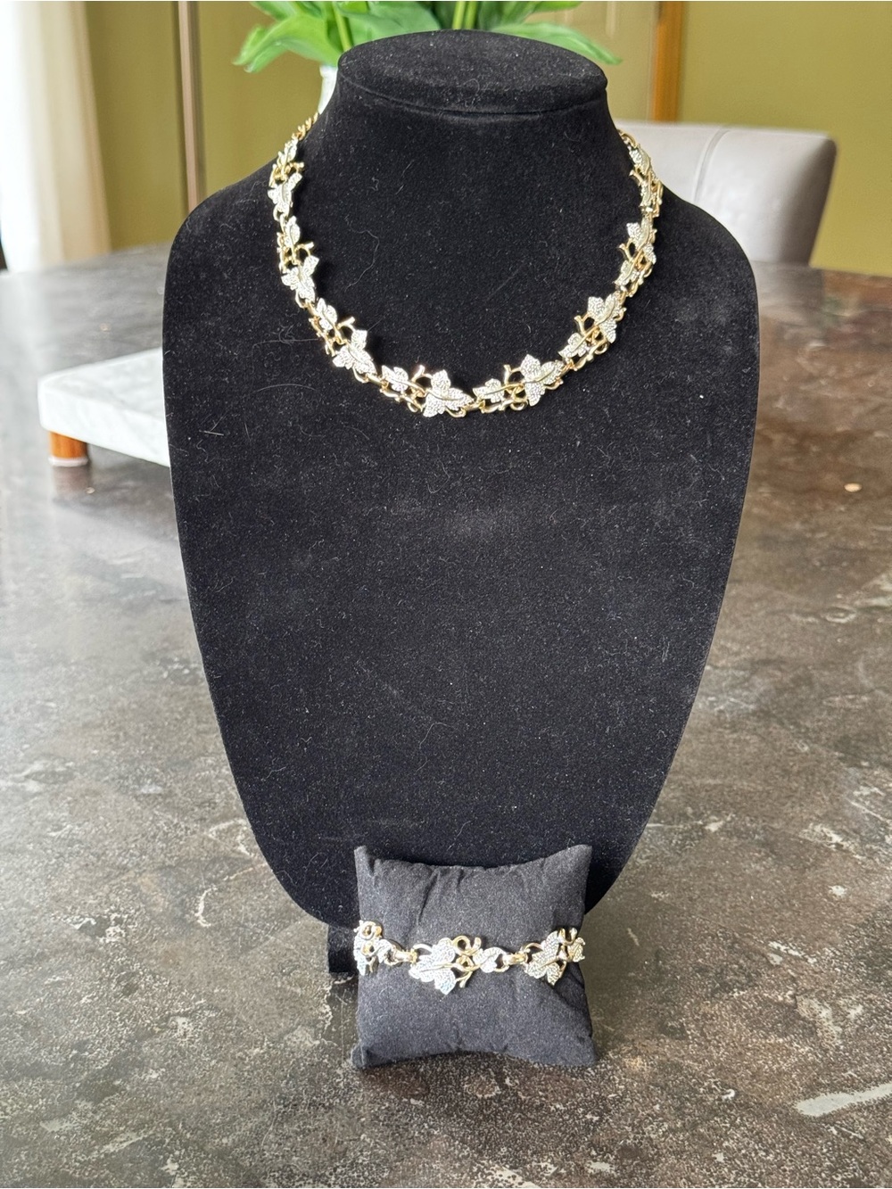 Sarah Coventry Leaf Link Necklace with Matching Bracelet Set